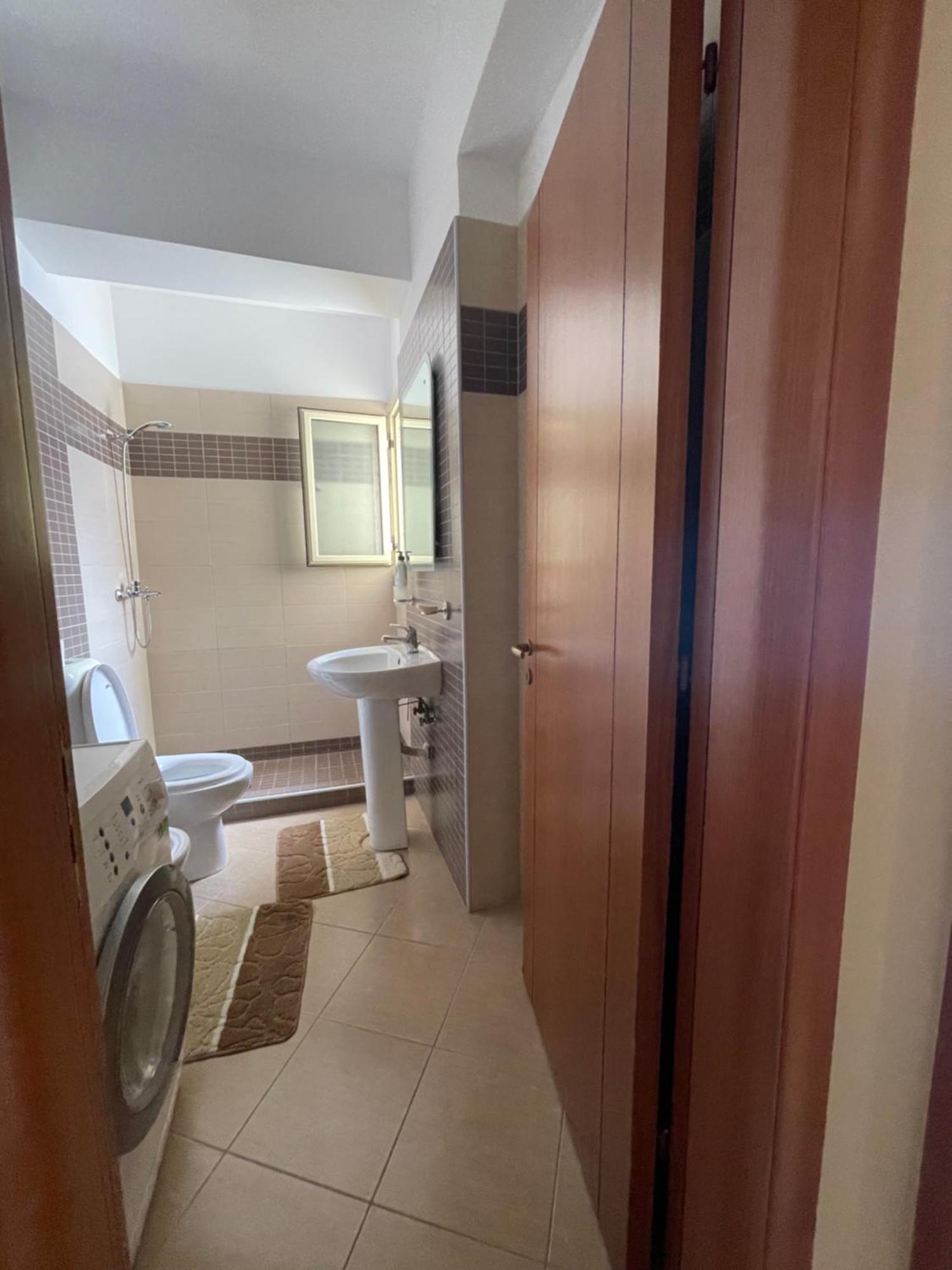 Central Apartament Himare Exterior photo