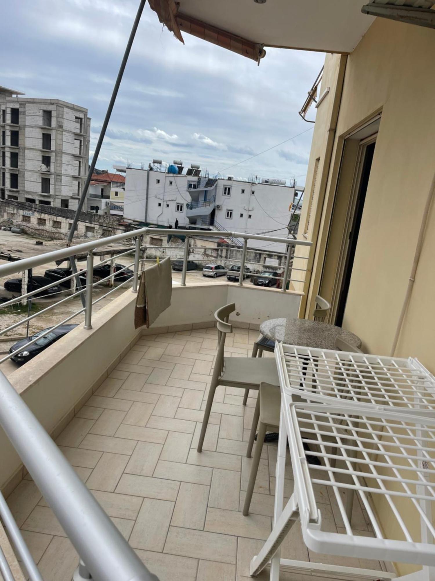 Central Apartament Himare Exterior photo